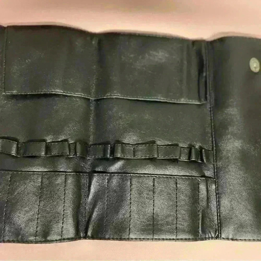 NOATD No. 8831628 Faux Leather Brush Pouch